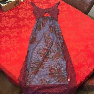 Lace-Trim Floral Slip Dress in Plum